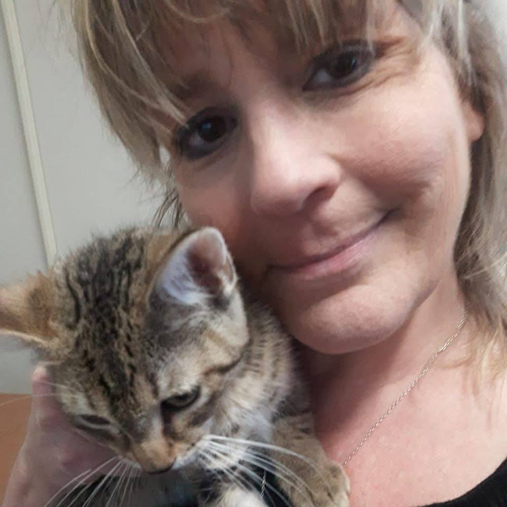 Meet your Posher, Brenda
